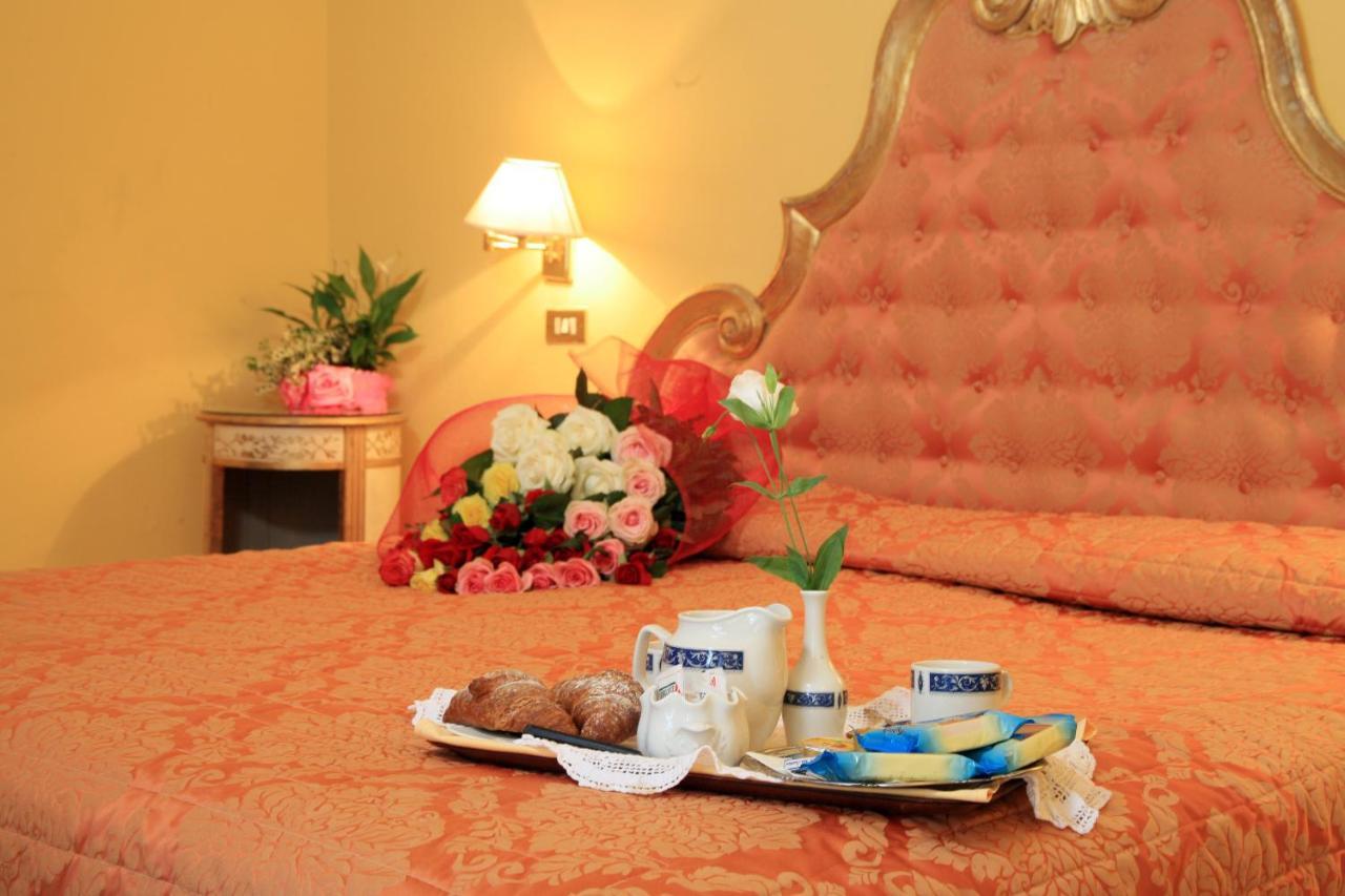 Hotel Nuovo Savi Montecatini Terme Ngoại thất bức ảnh